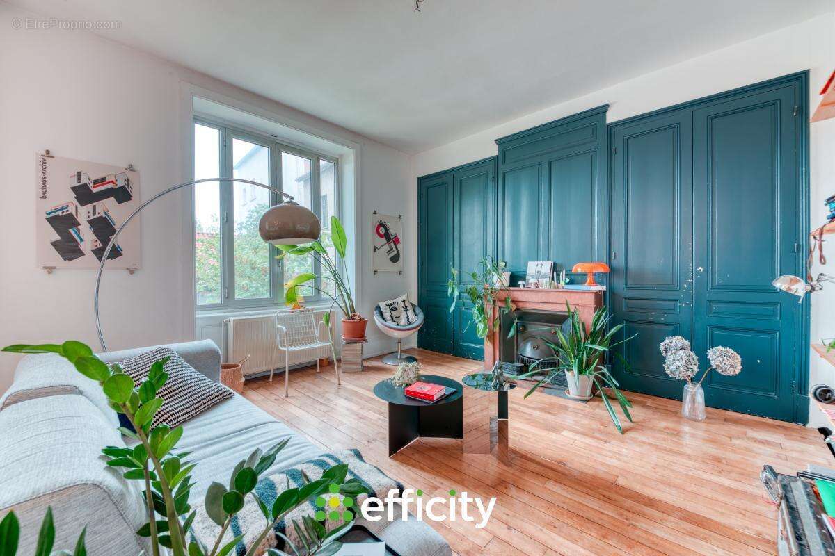 Appartement à LYON-5E