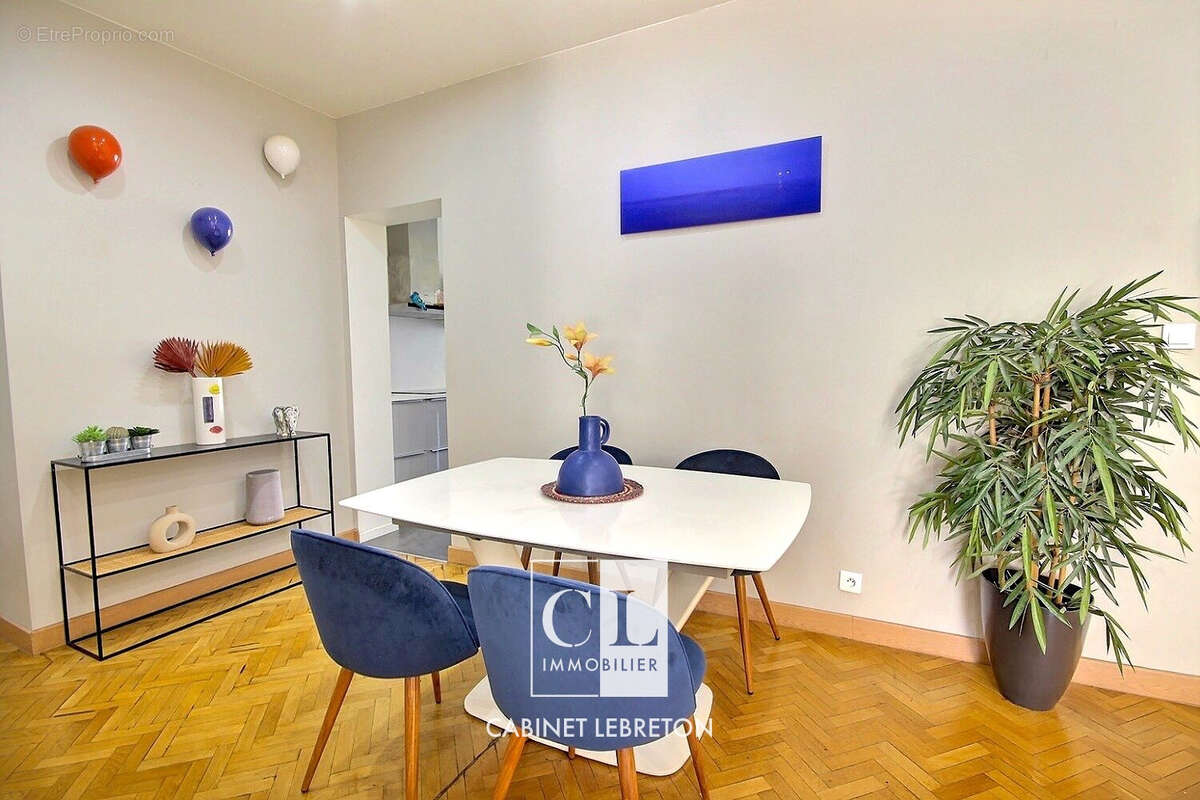 Appartement à MARSEILLE-8E