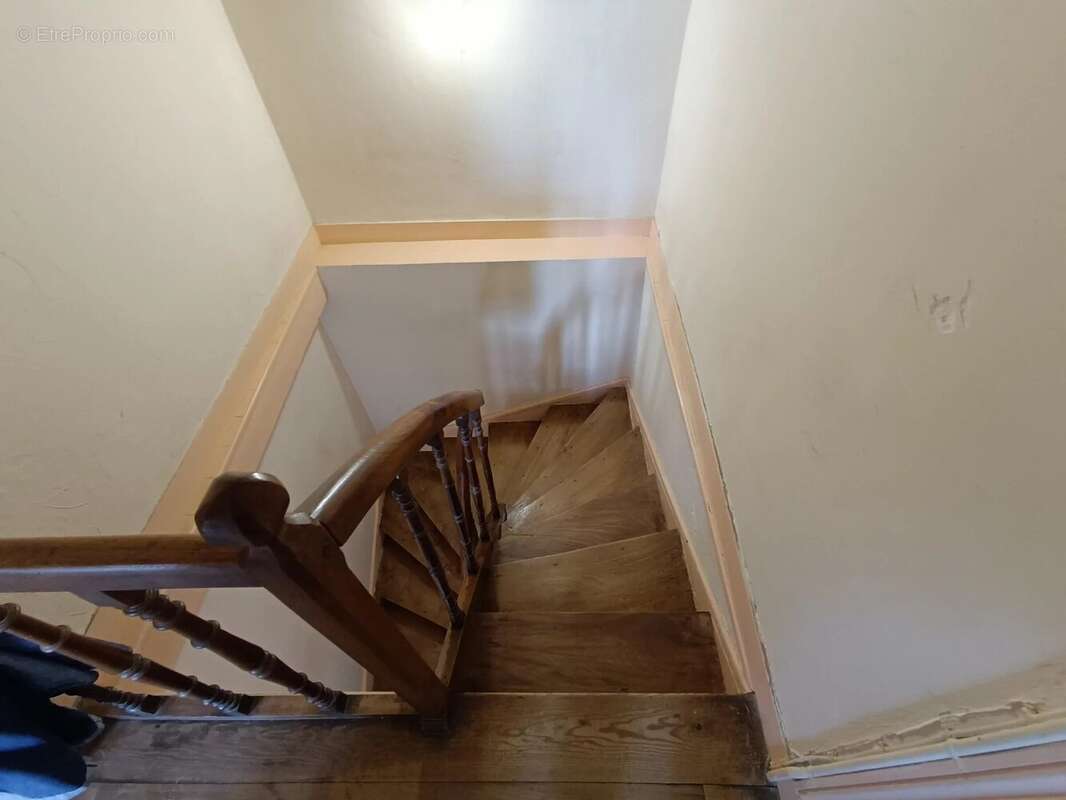 Appartement à JUILLE