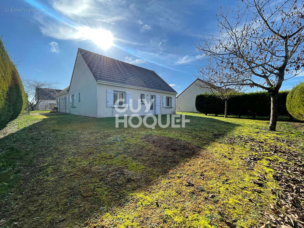 Maison à SAINT-DOULCHARD