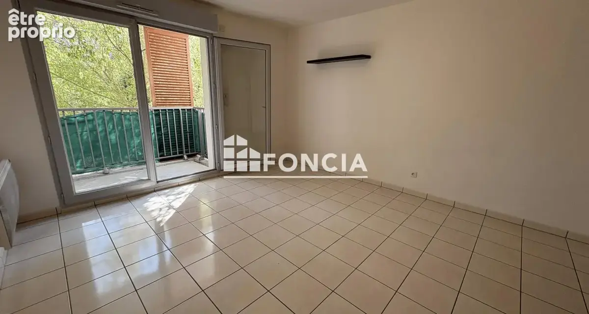 Appartement de 2 pièces avec balcon et parking sous-sol - photo 2