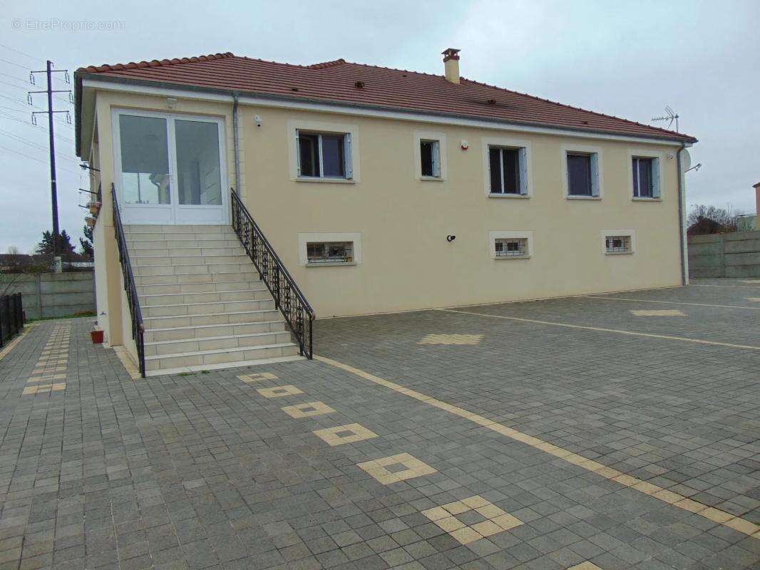 Maison à VILLEMANDEUR