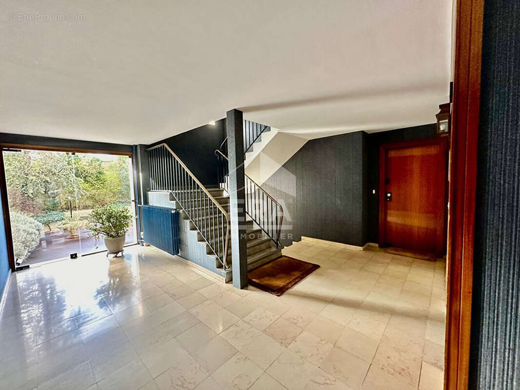 Appartement à LE VESINET