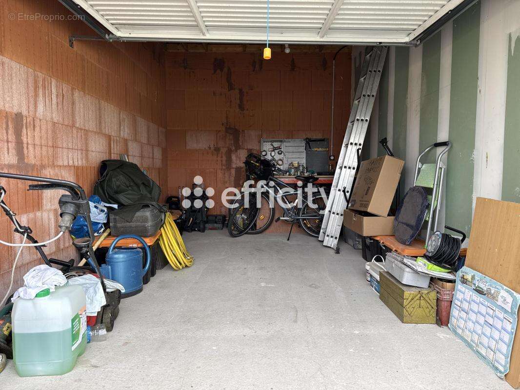 Maison à SAINTE-SOULLE