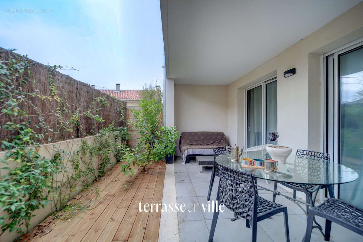 Appartement à SAINT-CYR-SUR-MER