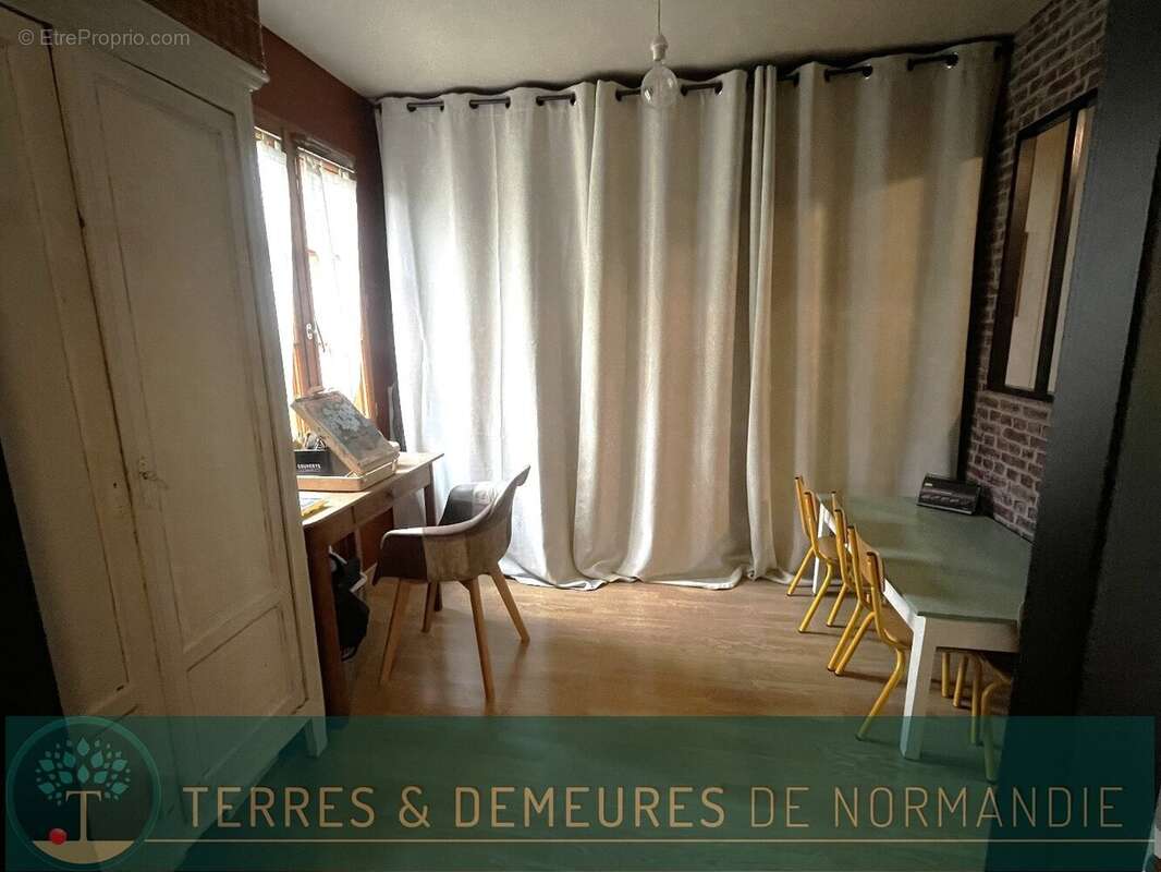 Maison à THIBERVILLE