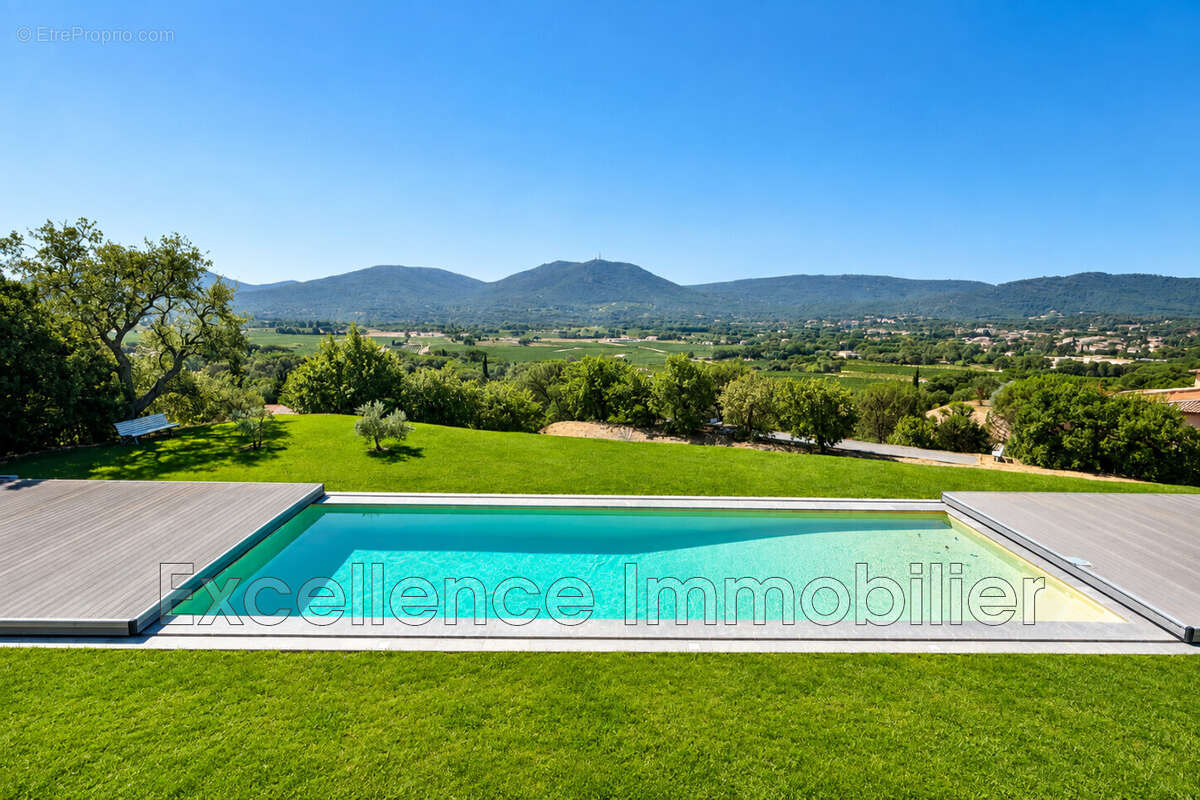 Maison 252 m² à Plan-De-La-Tour  - photo 2