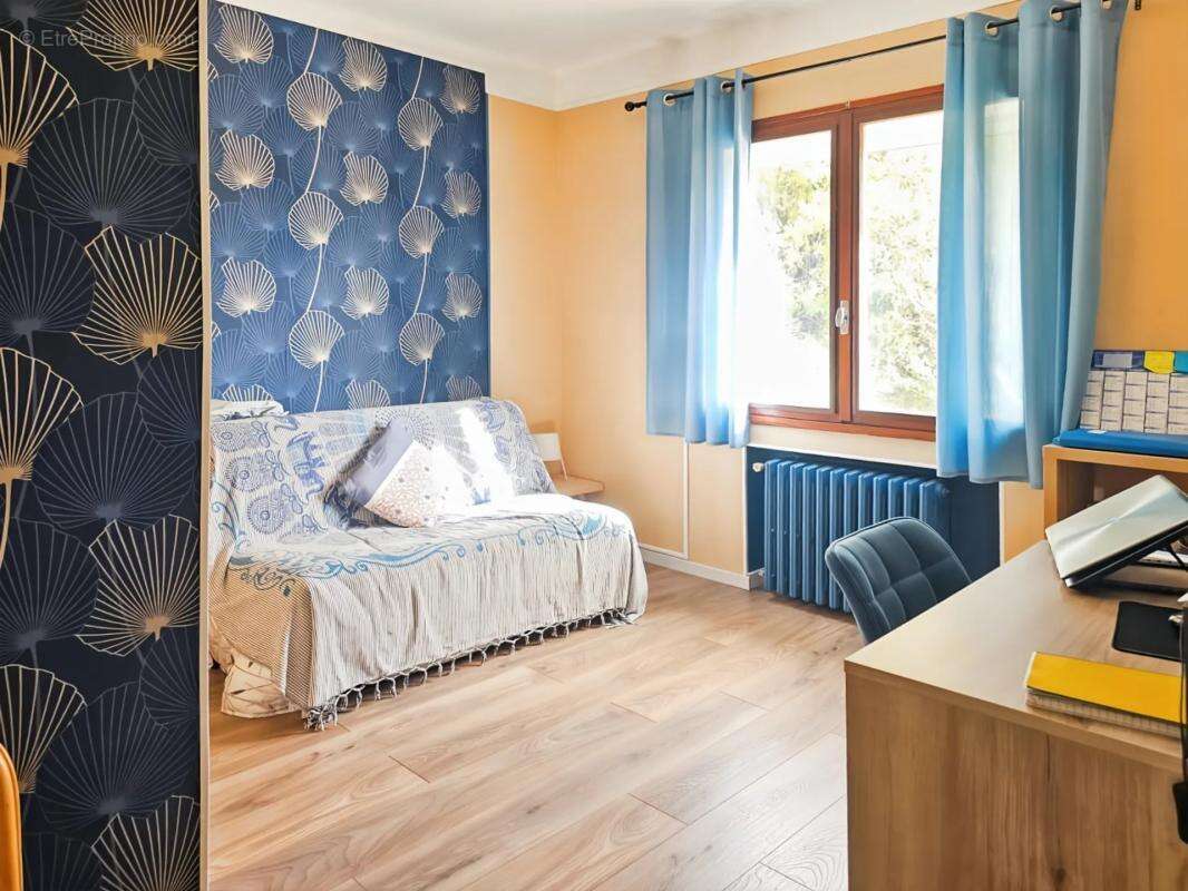 Maison à NISSAN-LEZ-ENSERUNE