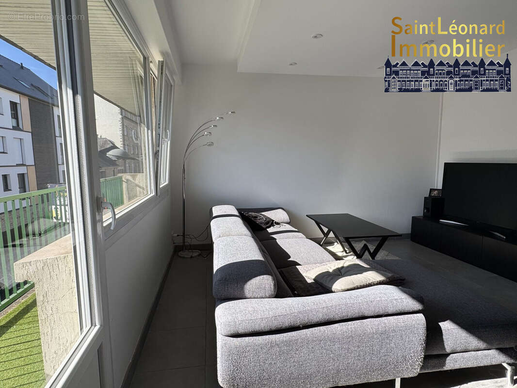 Appartement à FOUGERES