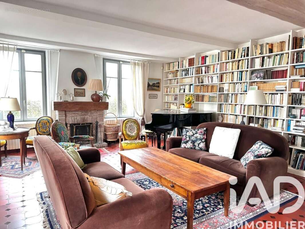 Photo 2 - Maison à AUNEUIL