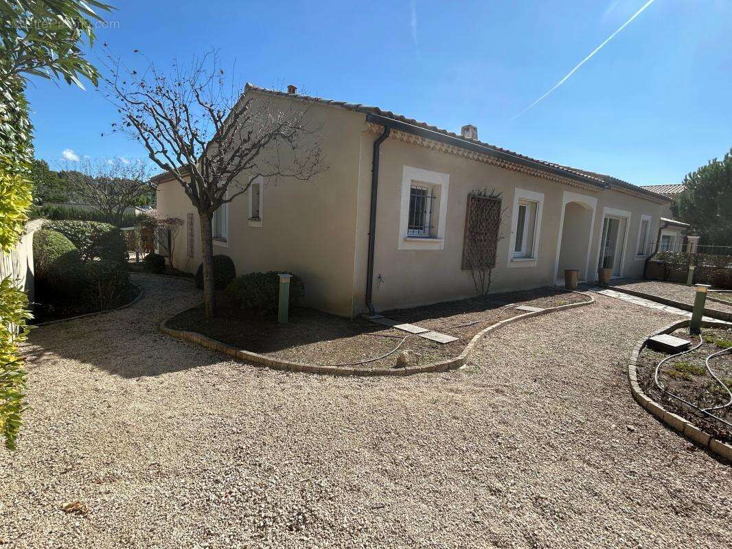 Maison à VAISON-LA-ROMAINE