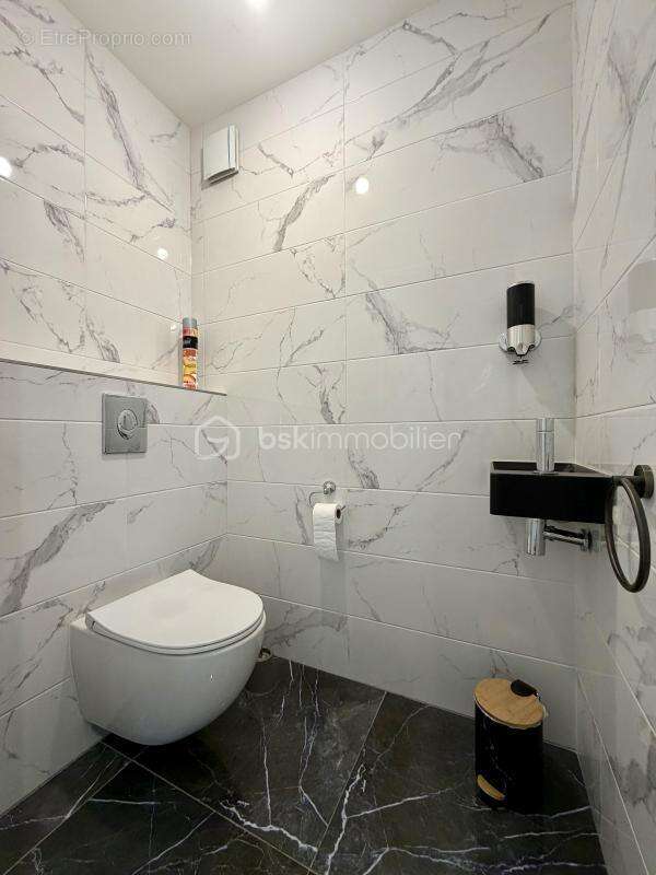 Appartement à SAINT-PIERRE-DU-PERRAY