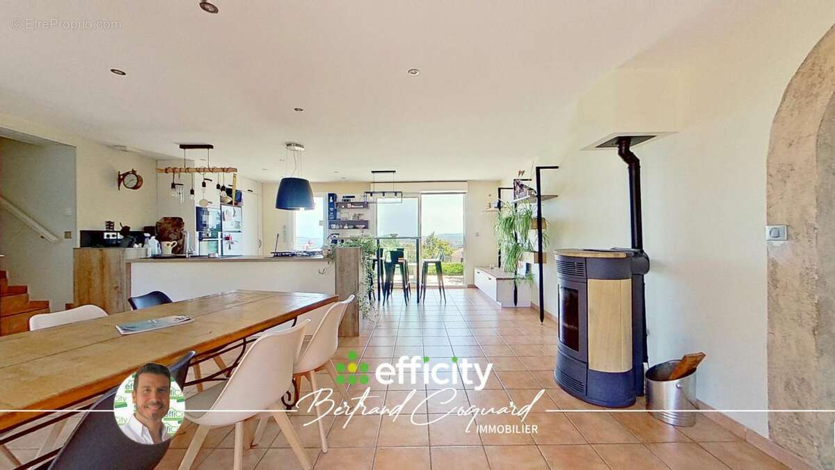 Maison à PONTCHARRA-SUR-TURDINE