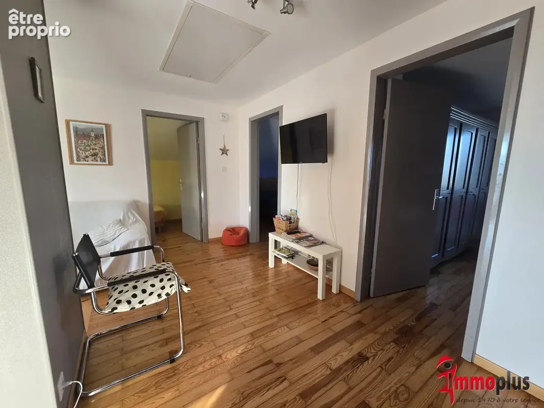 Bouxwiller, belle maison familiale rénovée 7 pièces, 136 m2, 8 ares - confort, espace et tranquillité - photo 9