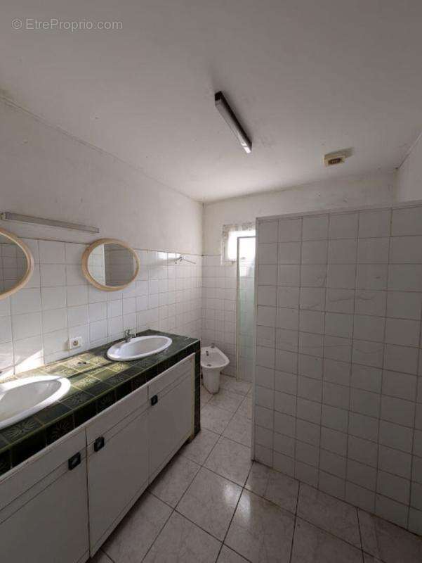 Maison St Denis De Pile 15 pièce(s) 140 m2 - photo 11