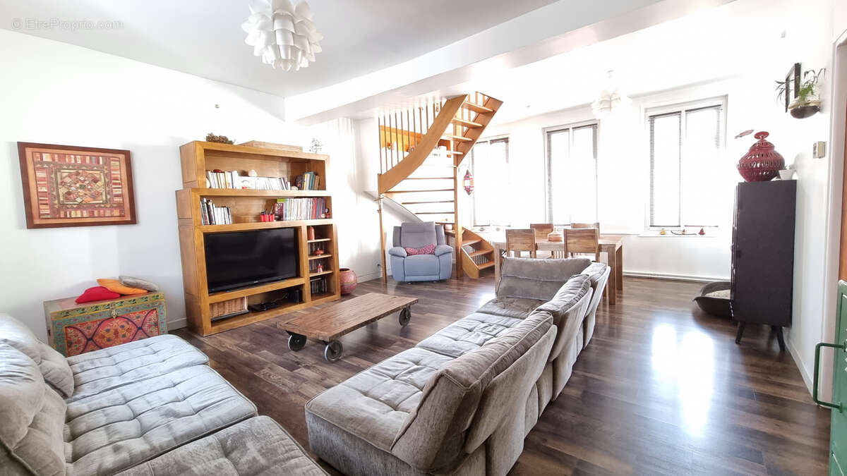 Commerce à BRUAY-LA-BUISSIERE