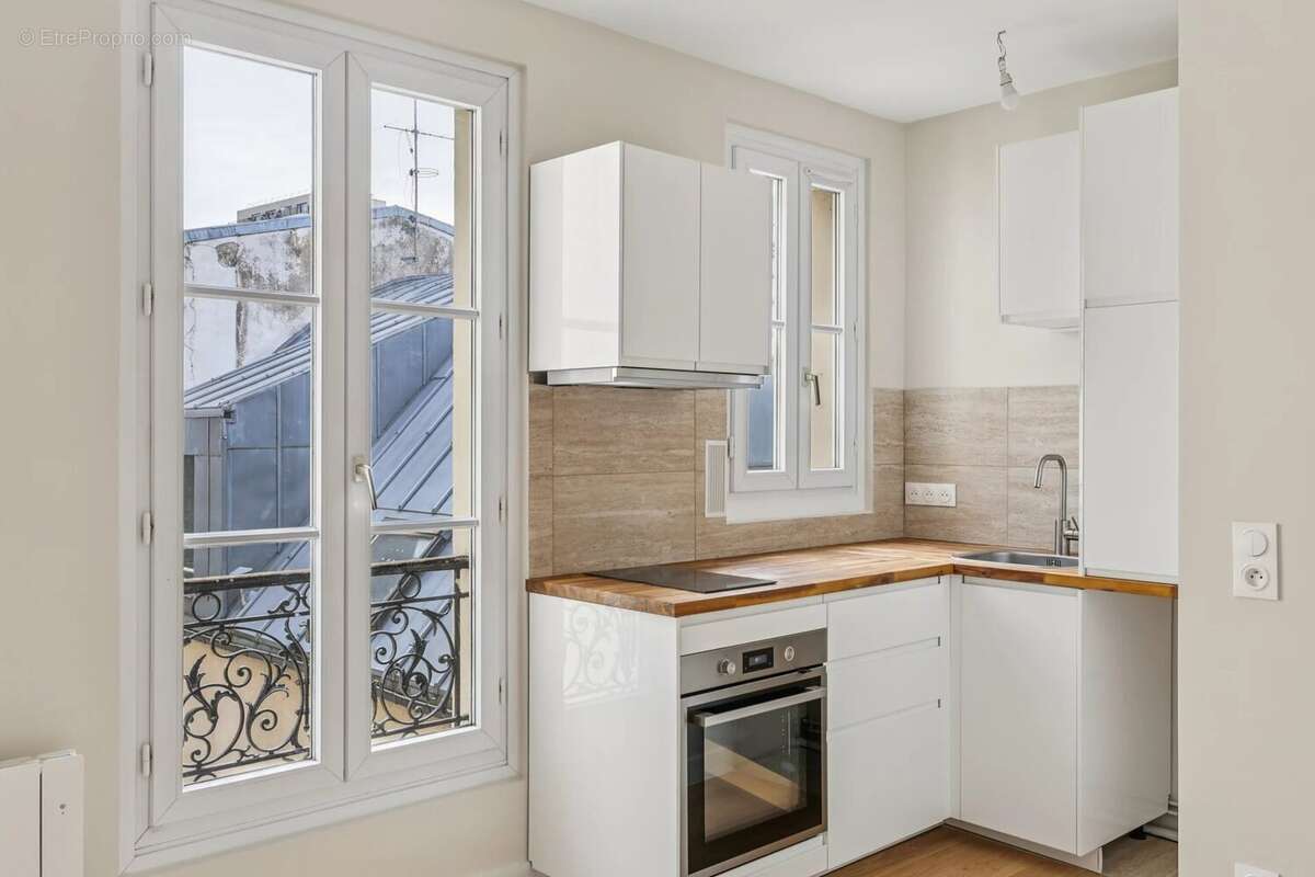 Appartement à PARIS-18E