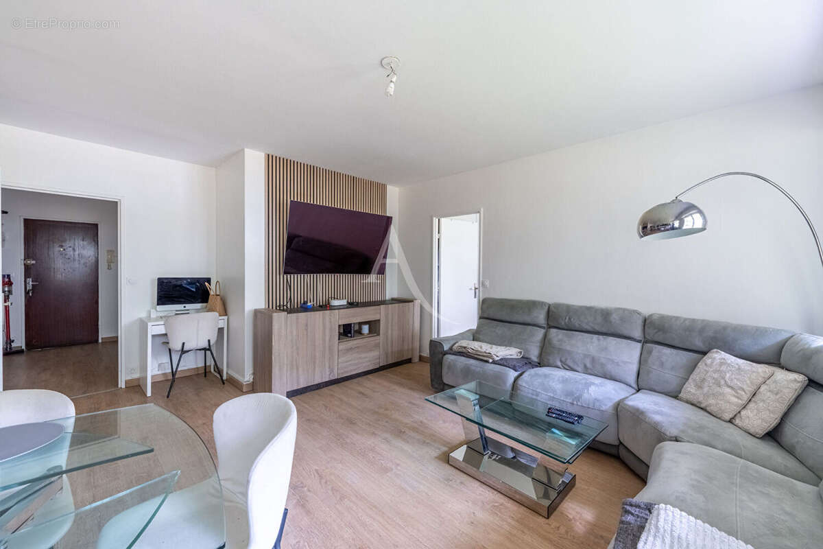 Appartement à SAINT-GRATIEN