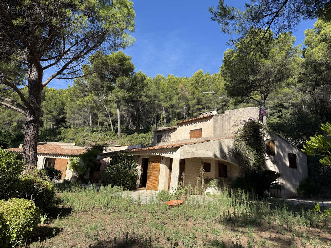 Maison à LA VALETTE-DU-VAR