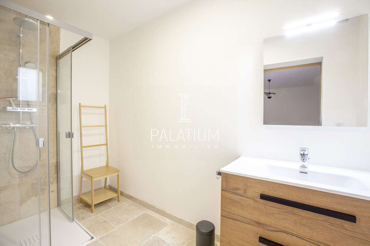 Maison à GREOUX-LES-BAINS