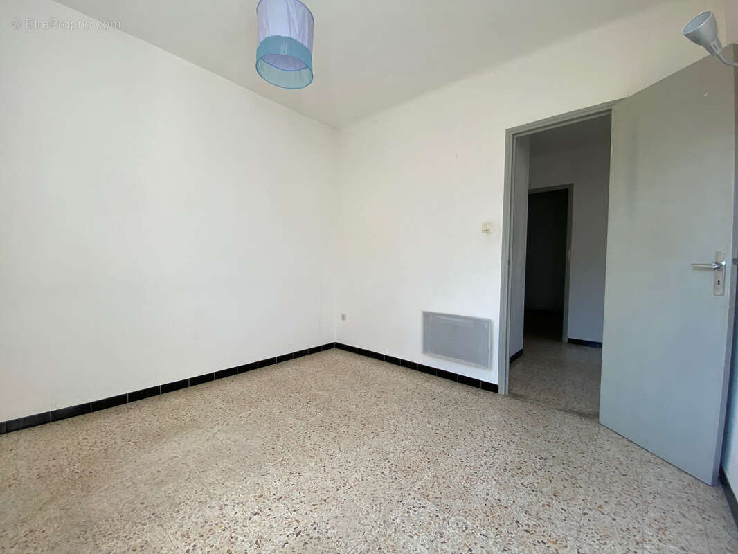 Appartement à MORIERES-LES-AVIGNON