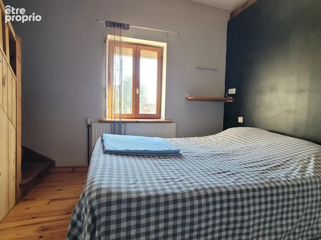 Reyrieux   Maison familiale à rénover de 157 m2 avec studio indépendant, piscine et double garage - photo 13