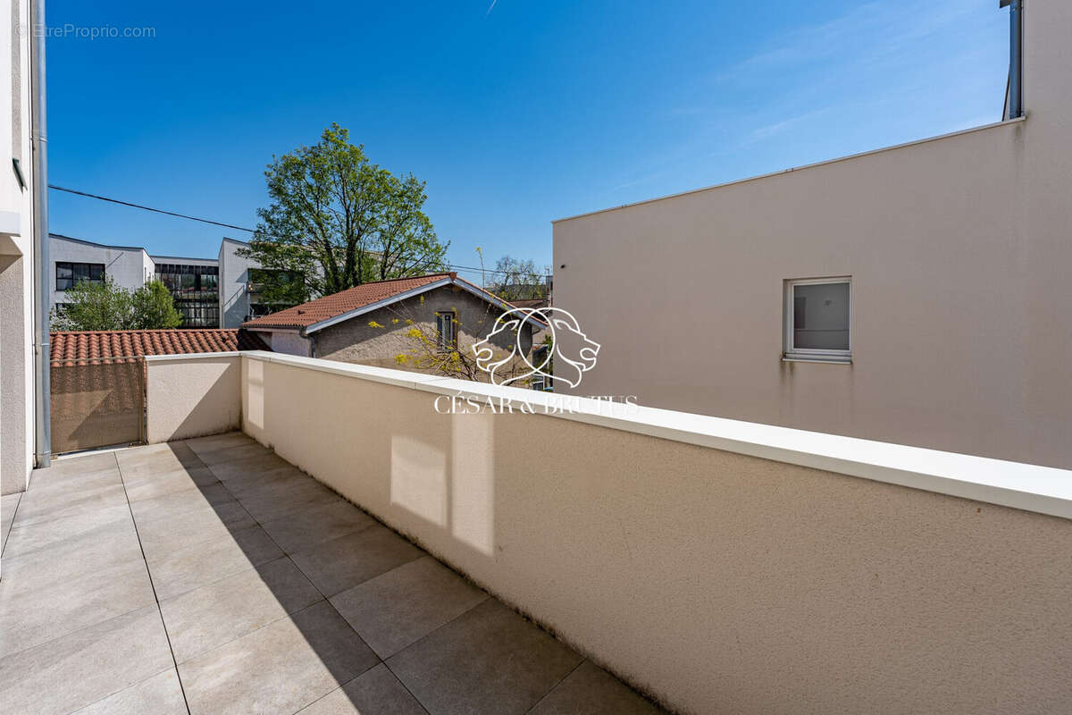 Appartement à VENISSIEUX