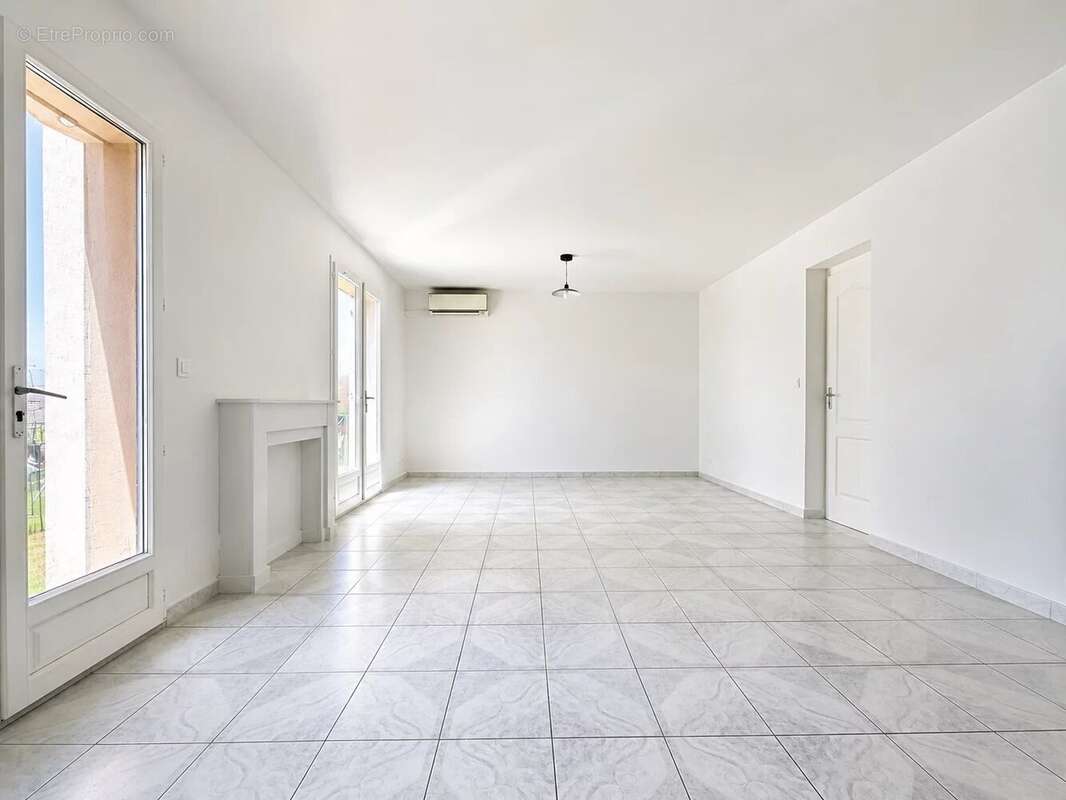 Maison à MARSEILLE-4E