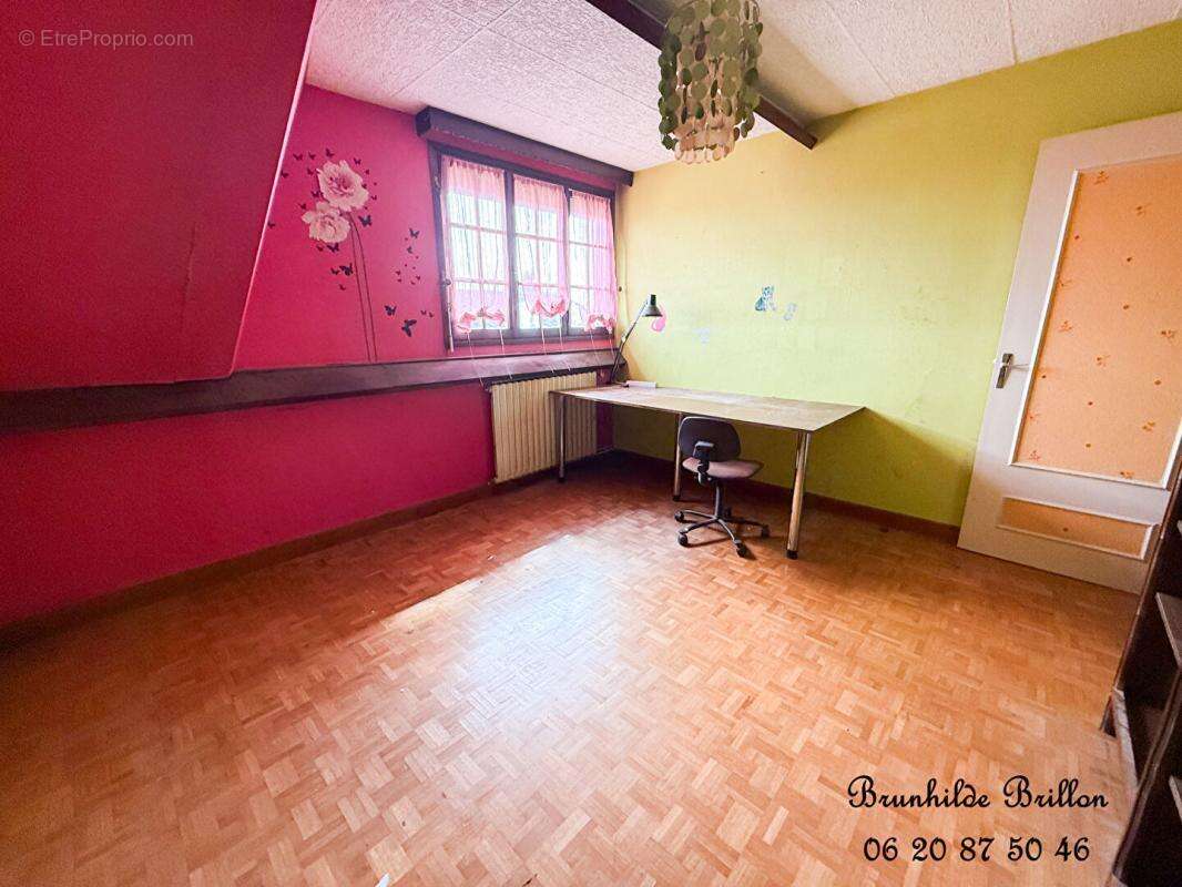 Maison à FAMPOUX
