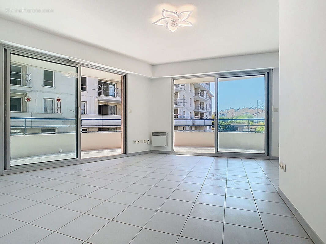 Appartement à MENTON