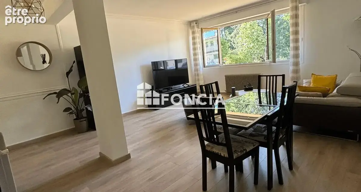 Appartement T4 102 m2, rénové dans un cadre privilégié à ETIOLLES avec PISCINE ET TERRAINS DE TENNIS - photo 14