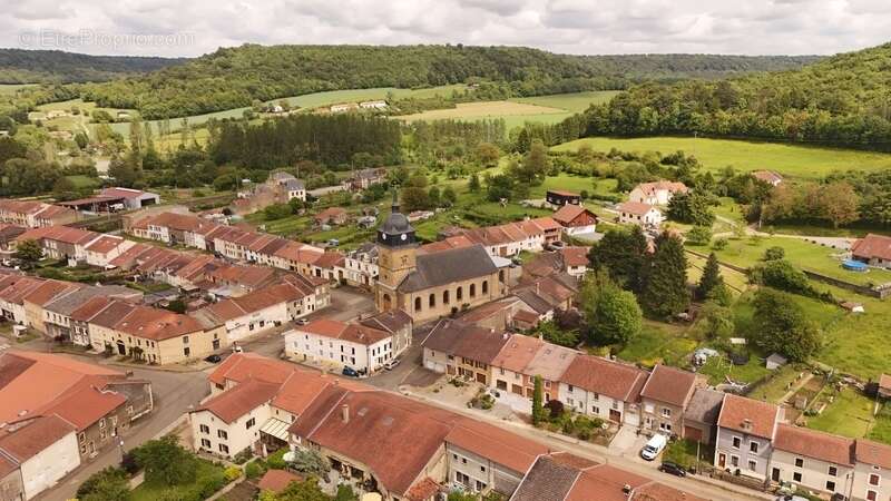Maison à CHARENCY-VEZIN
