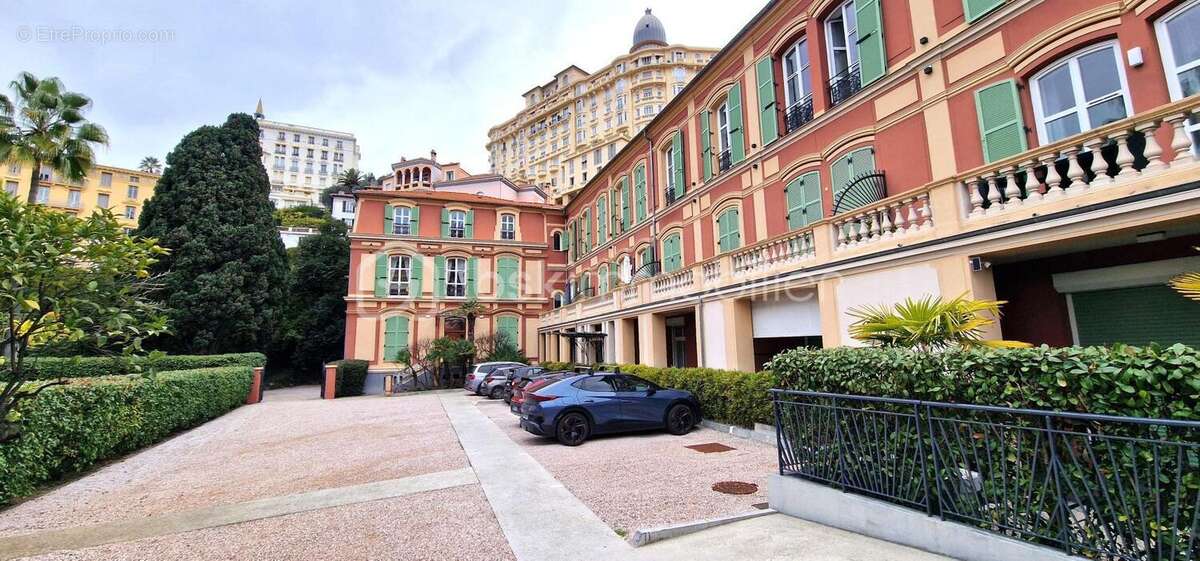  Beau studio récent avec terrasse, vue dégagée & aperçu mer – 6ᵉ étage - photo 2