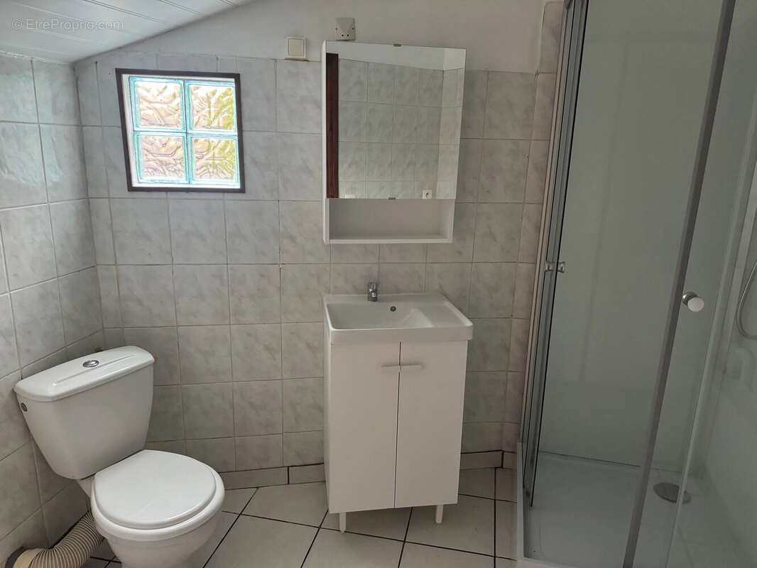 Maison à MONTAIGU-DE-QUERCY