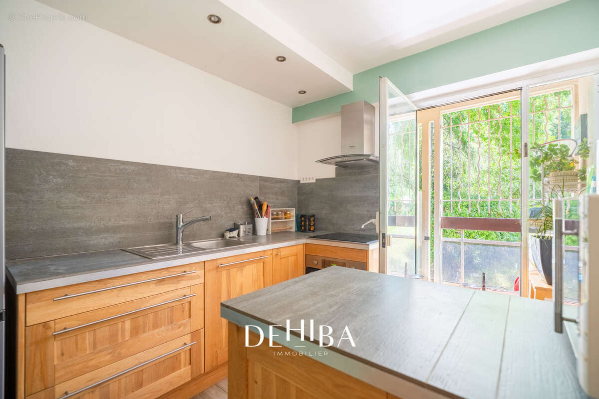 Appartement à MARSEILLE-8E