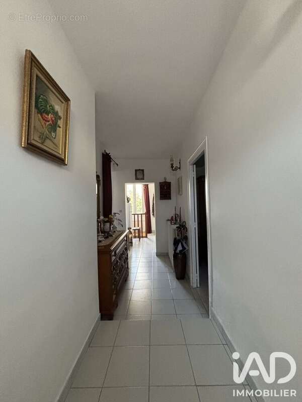Maison 145 m² à Yzeure  - photo 2