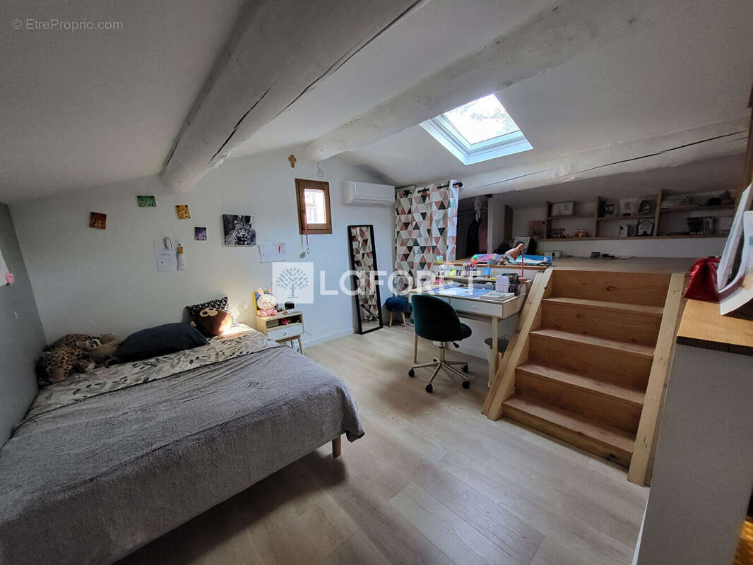 Maison à L&#039;ISLE-SUR-LA-SORGUE