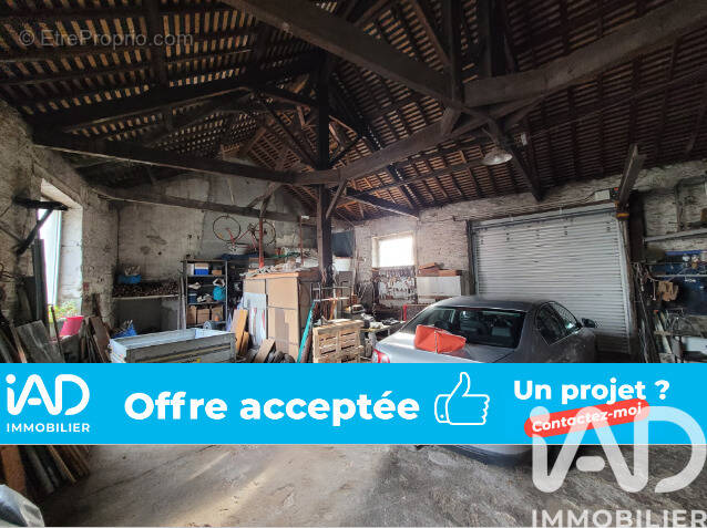 Photo 1 - Parking à BLAIN