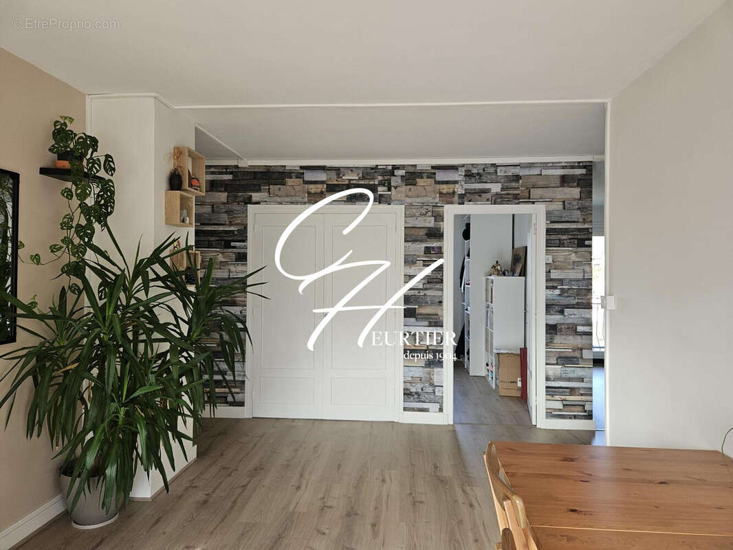 Appartement à VOIRON