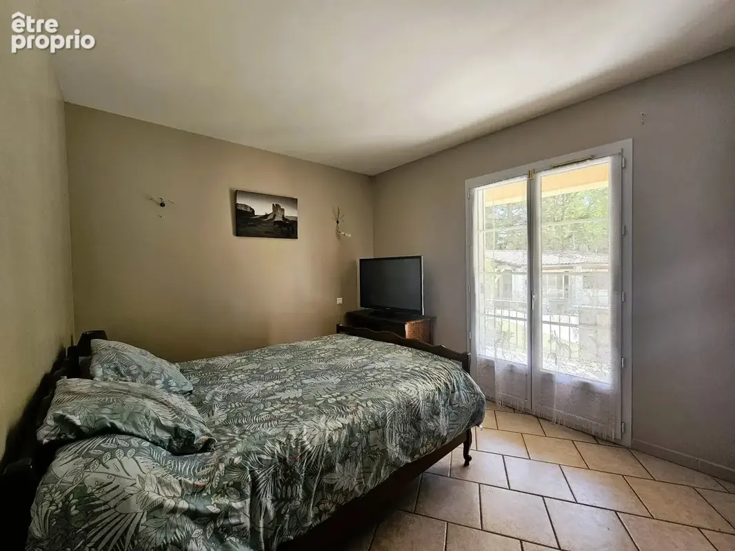 Viviers - belle villa de plain pieds avec piscine - photo 8