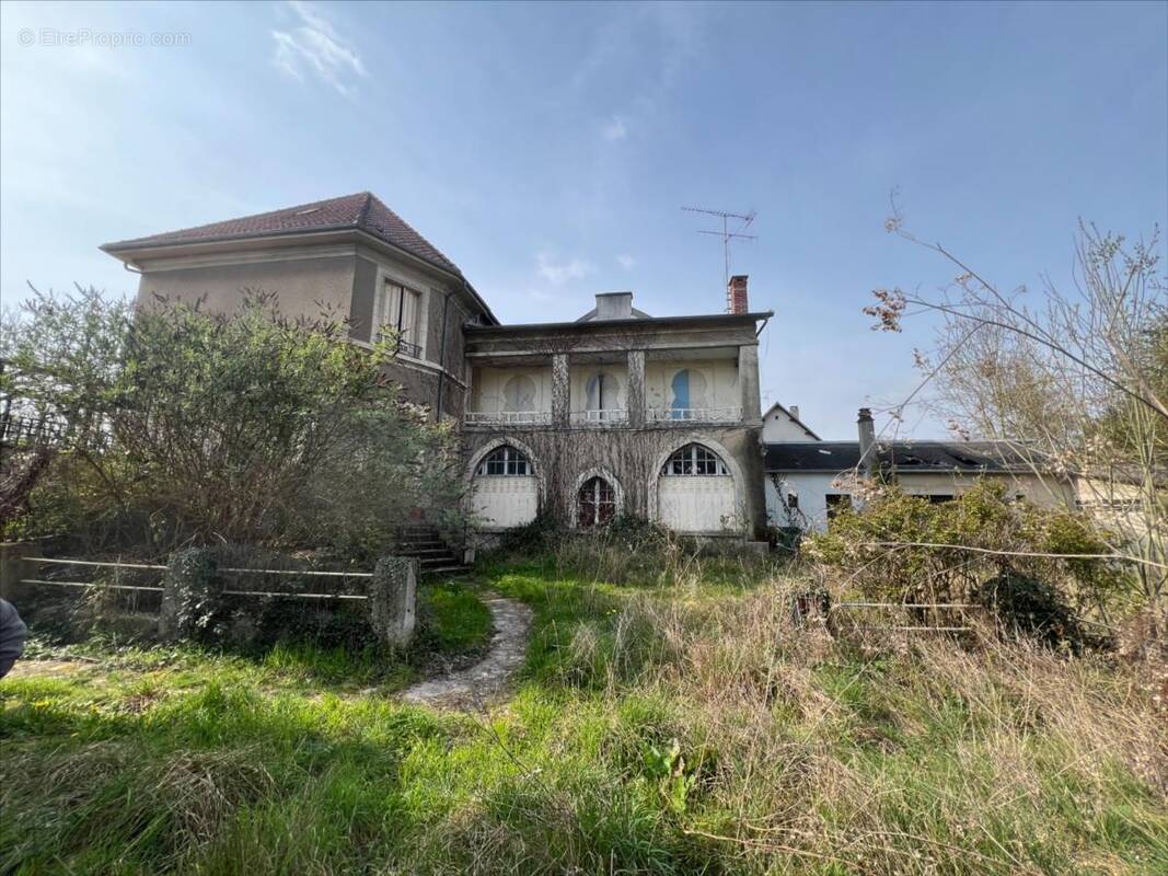 Maison à ISLES-SUR-SUIPPE