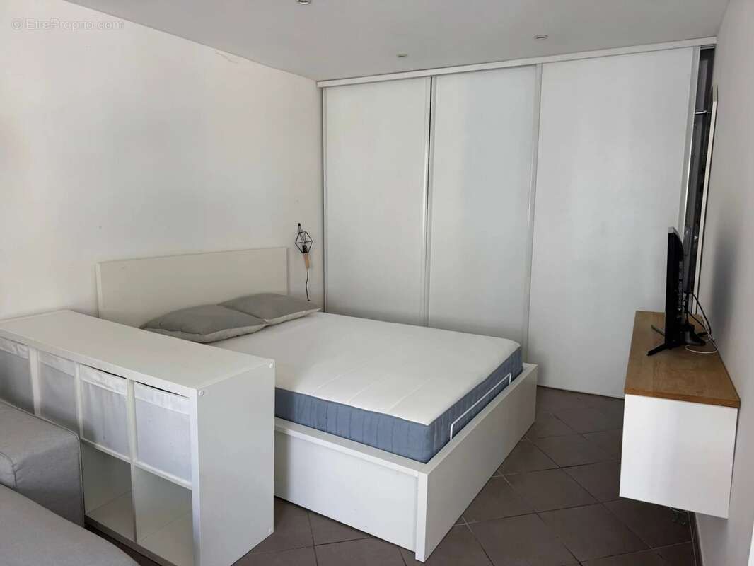 Appartement à MARSEILLE-1E