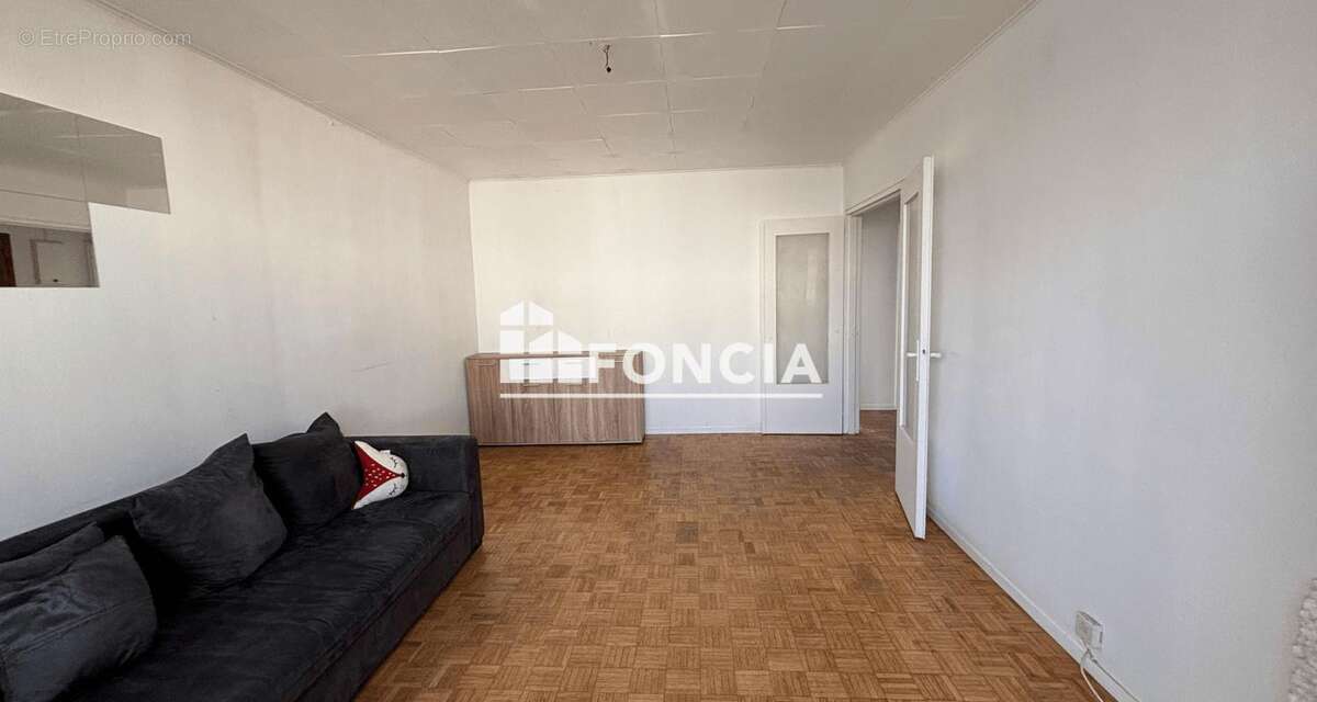 Appartement à SAINT-GRATIEN