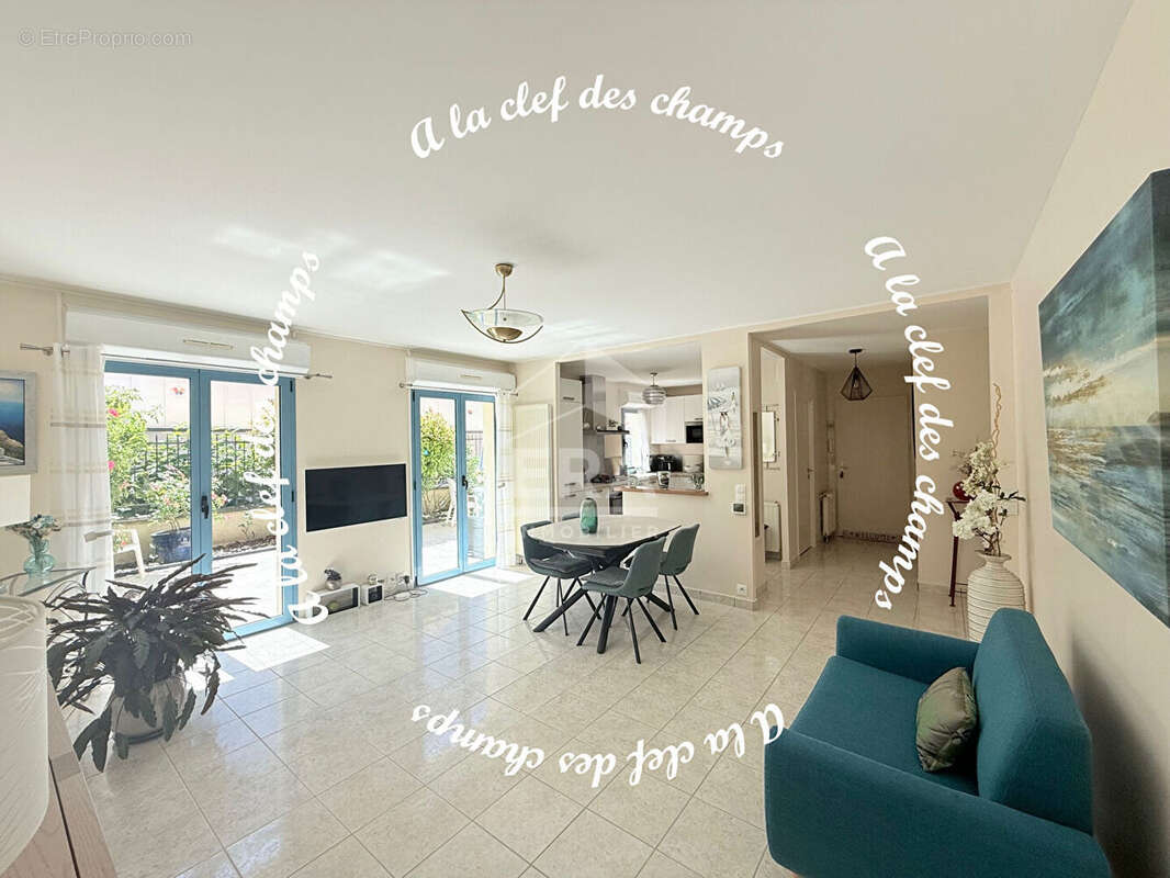 Appartement à SAINT-REMY-LES-CHEVREUSE