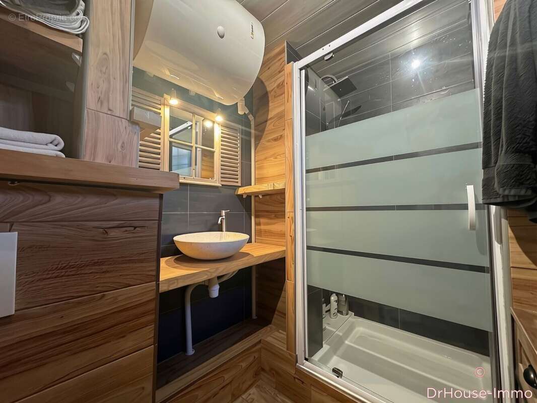 Appartement 24 m² à Agde  - photo 4