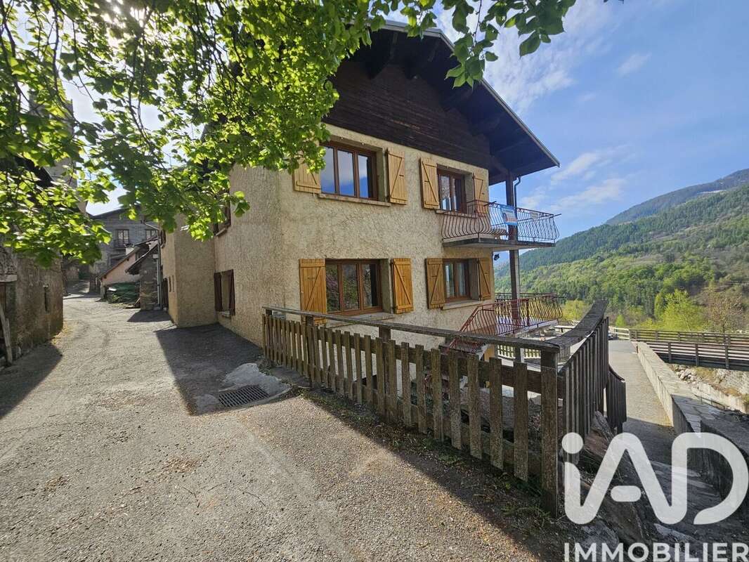 Maison 198 m² à Reallon  - photo 4