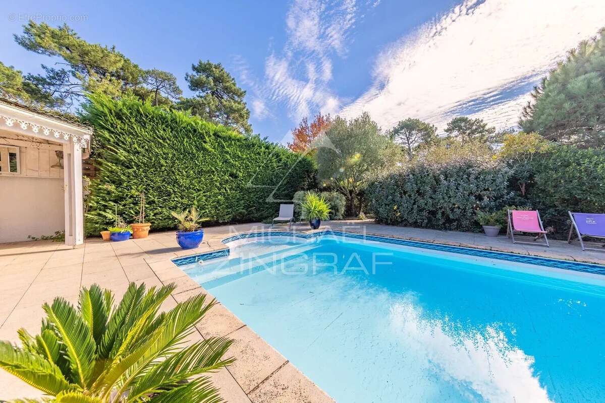 Maison à LE BOUSCAT