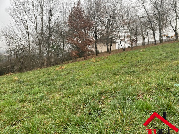 Terrain à LA FEUILLADE