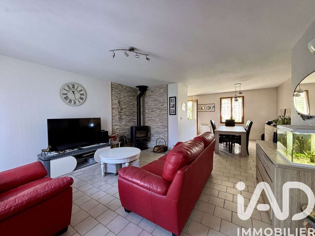 Photo 7 - Maison à ORMES