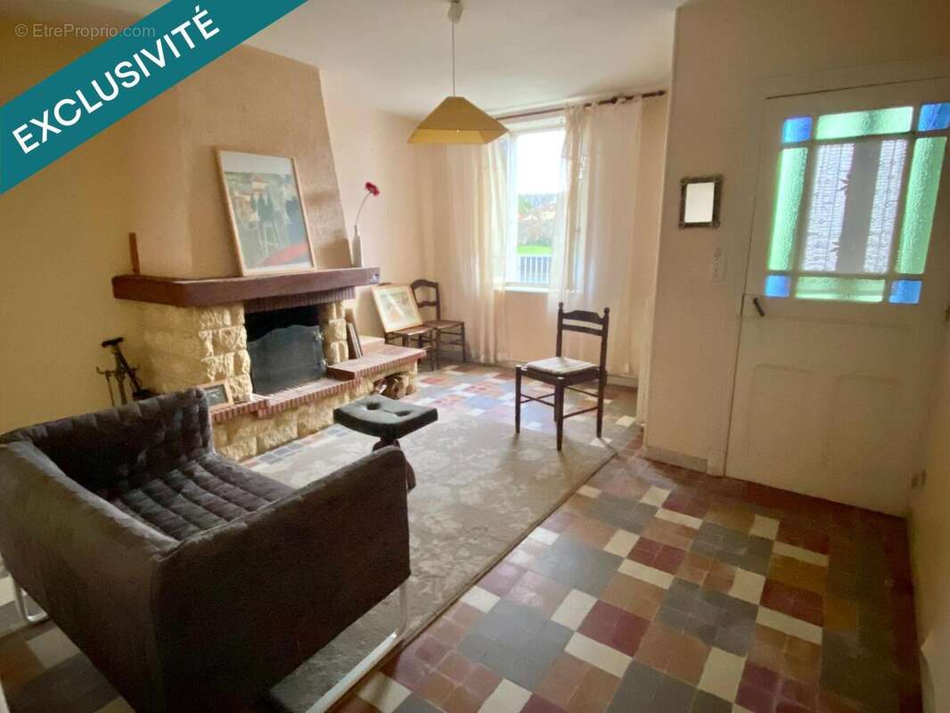 Photo 2 - Maison à PAYRIN-AUGMONTEL